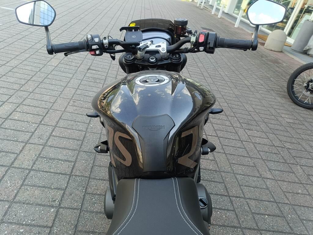 STREET TRIPLE 765
