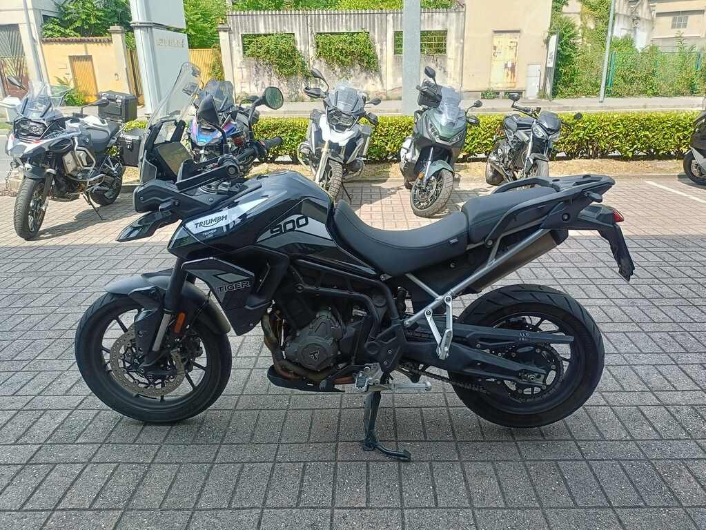 TIGER 900