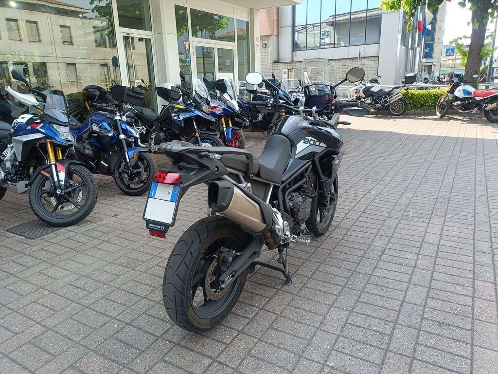 TIGER 900