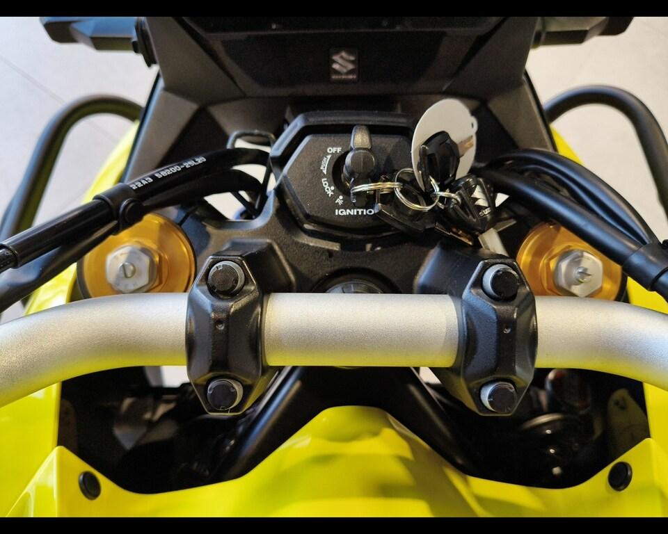 V-STROM 800