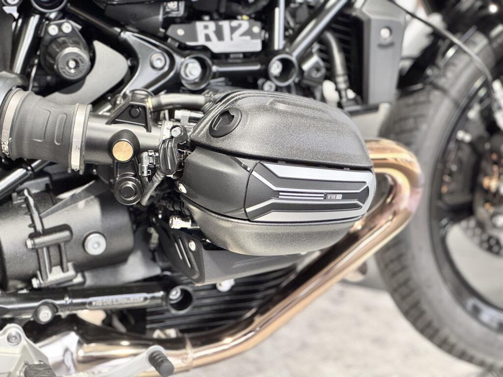 R 12