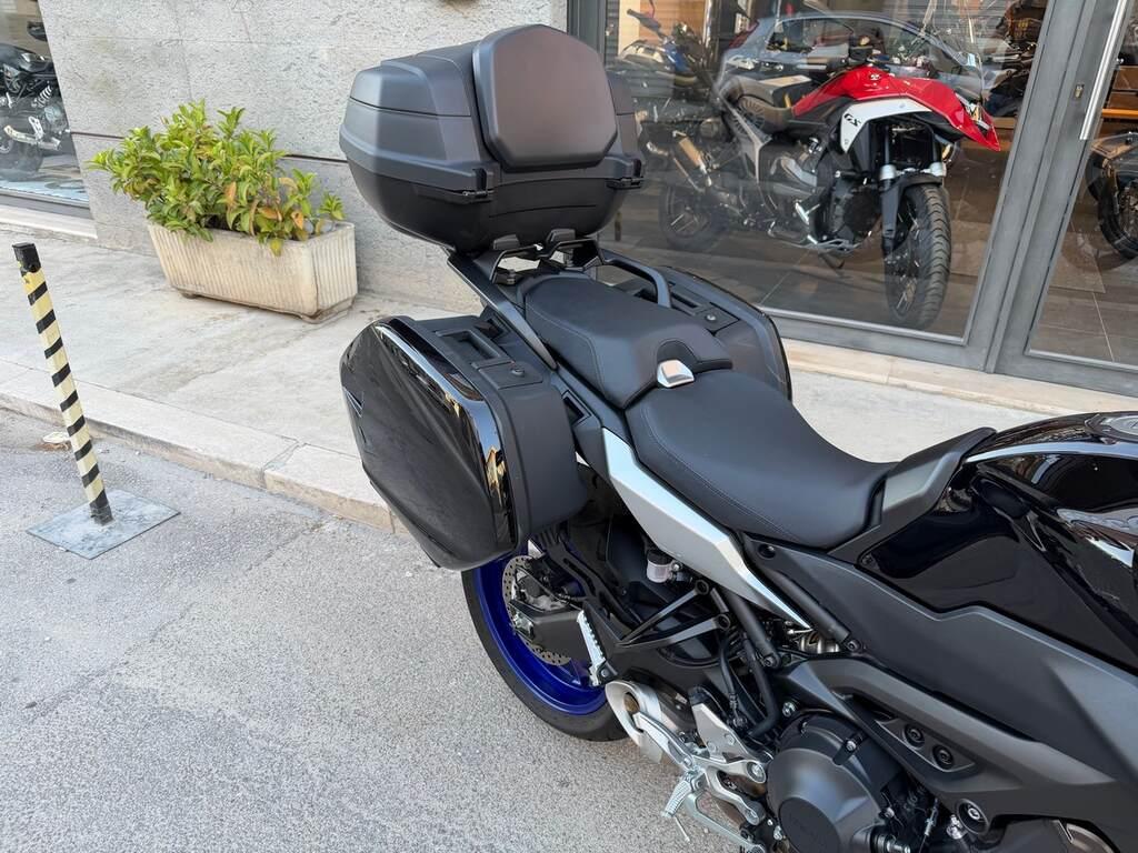 TRACER 900
