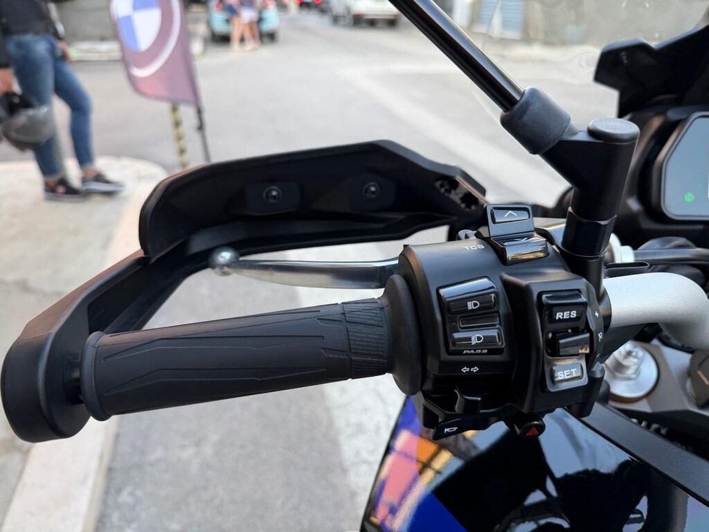 TRACER 900
