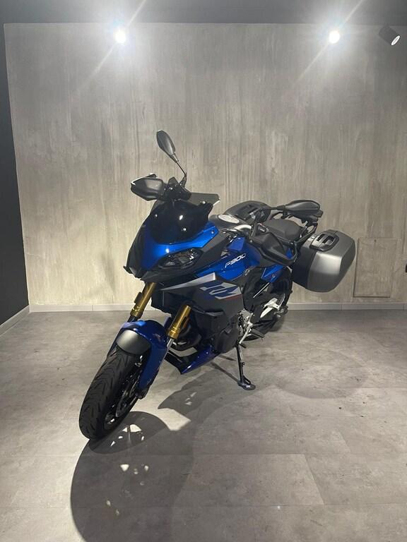 F 900 XR