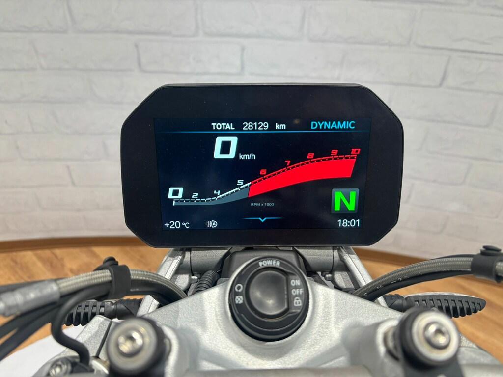 R 1250 R