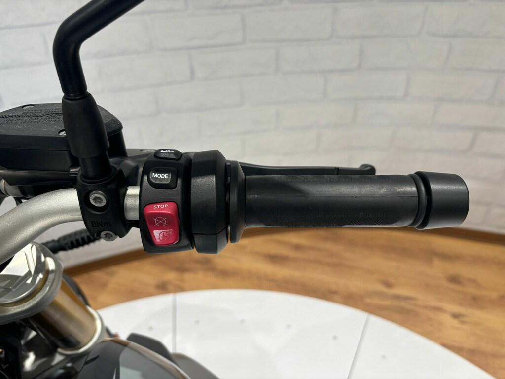 R 1250 R