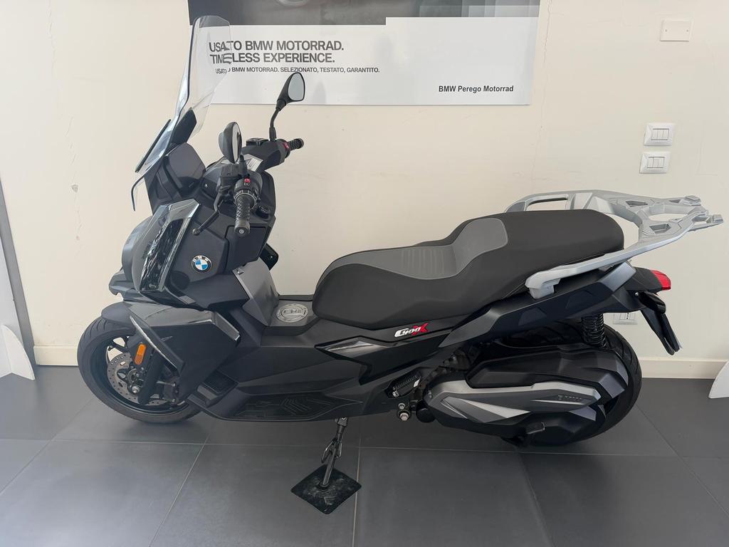 C 400 X
