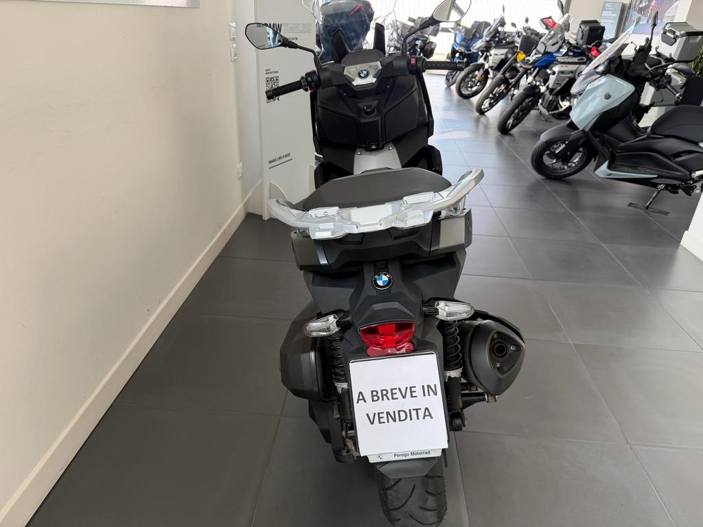 C 400 X