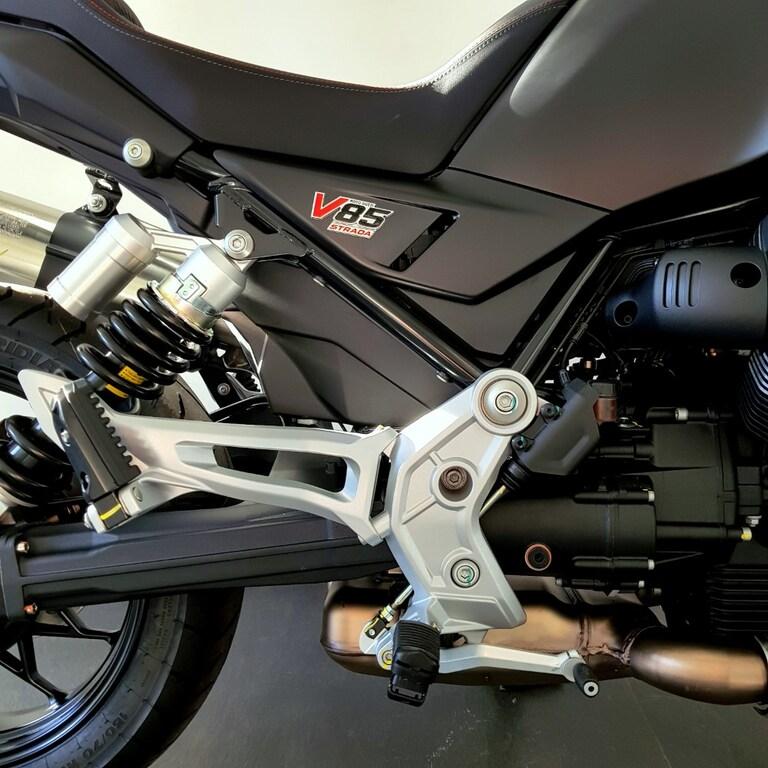 V85