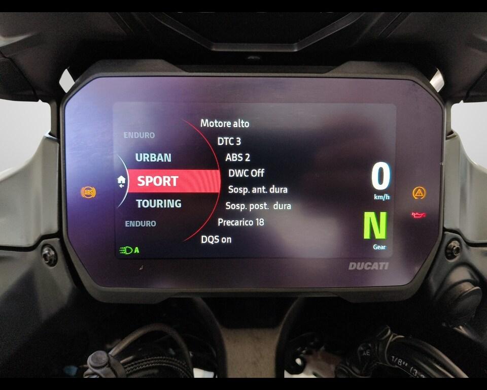 MULTISTRADA V4