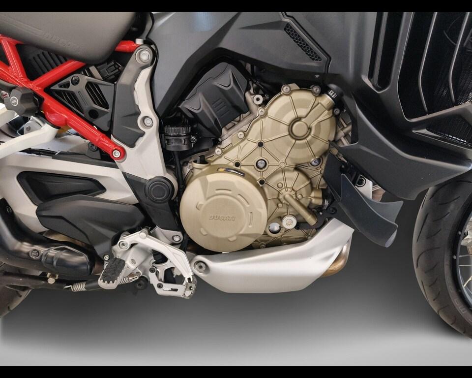 MULTISTRADA V4