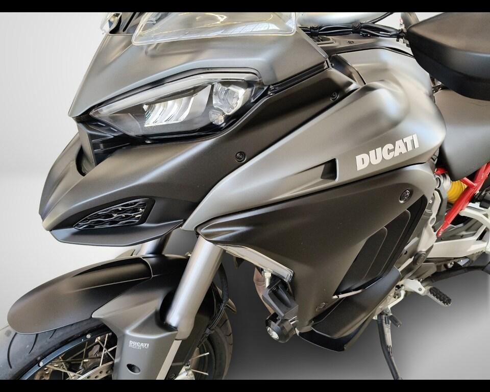 MULTISTRADA V4