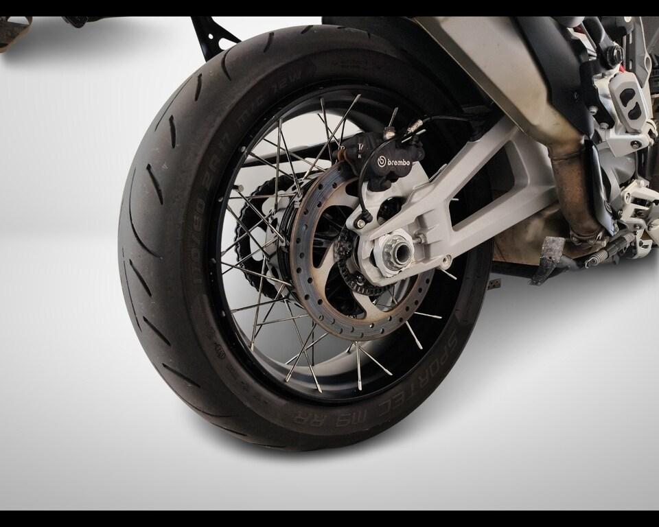 MULTISTRADA V4