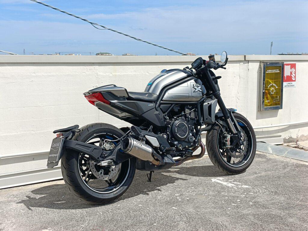 700 CL-X