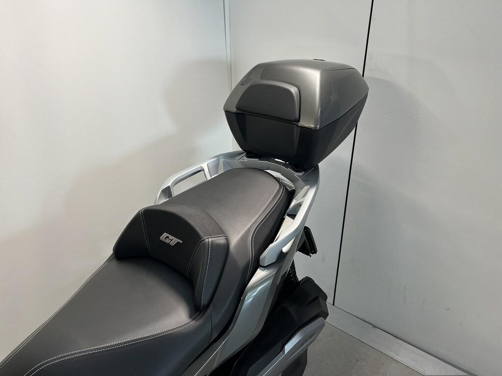 C 400 GT
