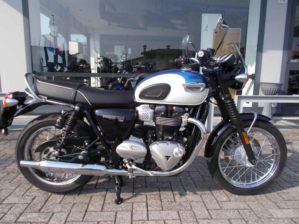 BONNEVILLE 900 T100