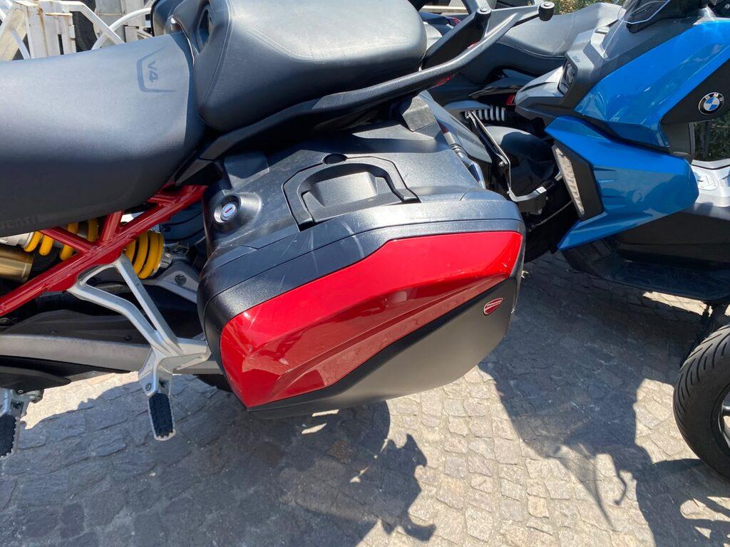 MULTISTRADA V4