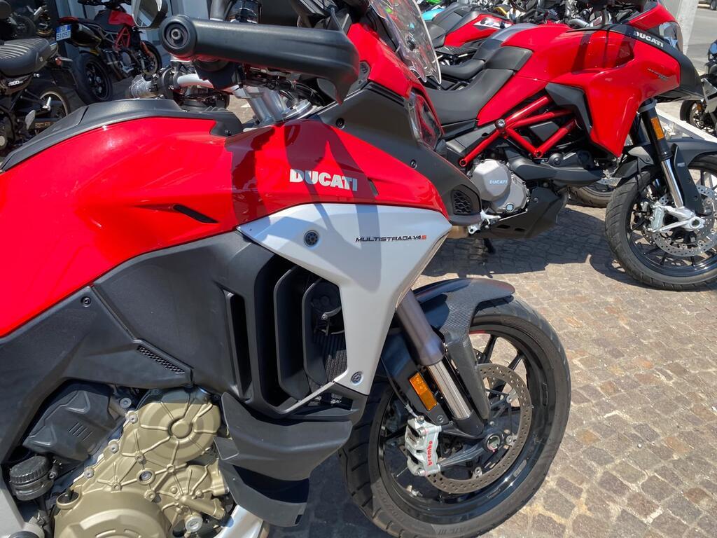 MULTISTRADA V4