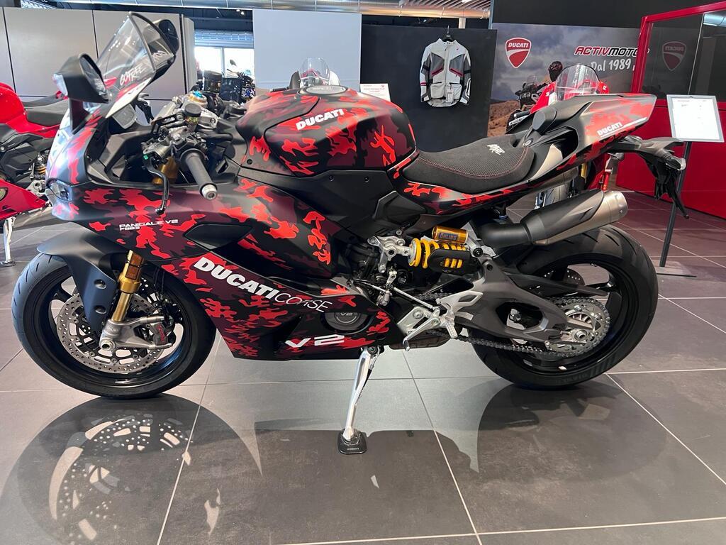 PANIGALE V2 890