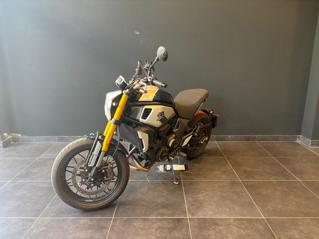 700 CL-X