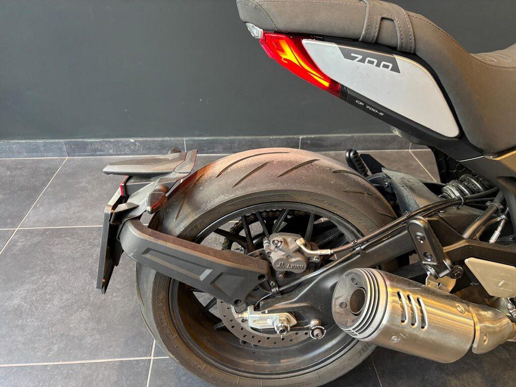 700 CL-X