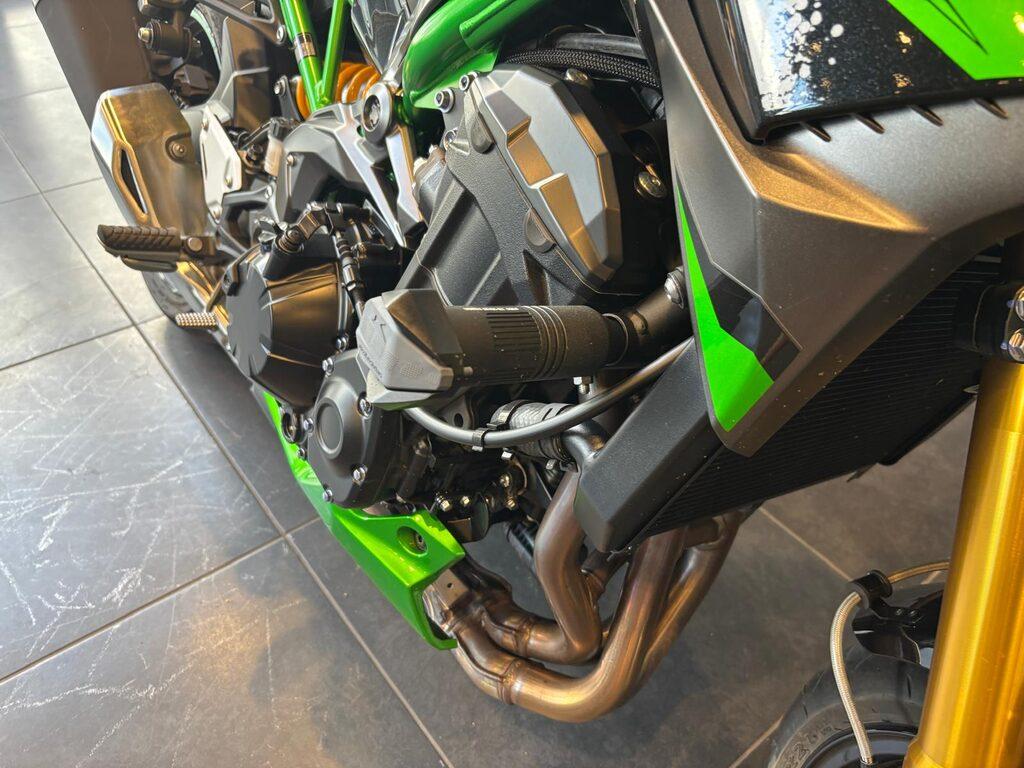 Z 900