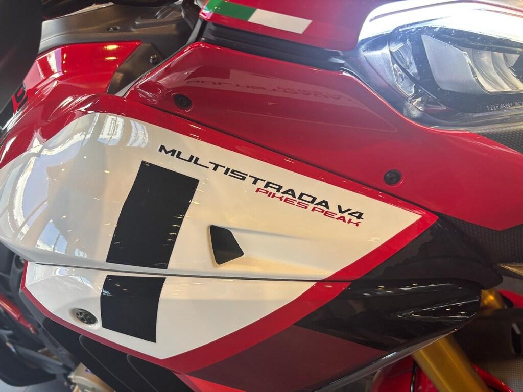 MULTISTRADA V4