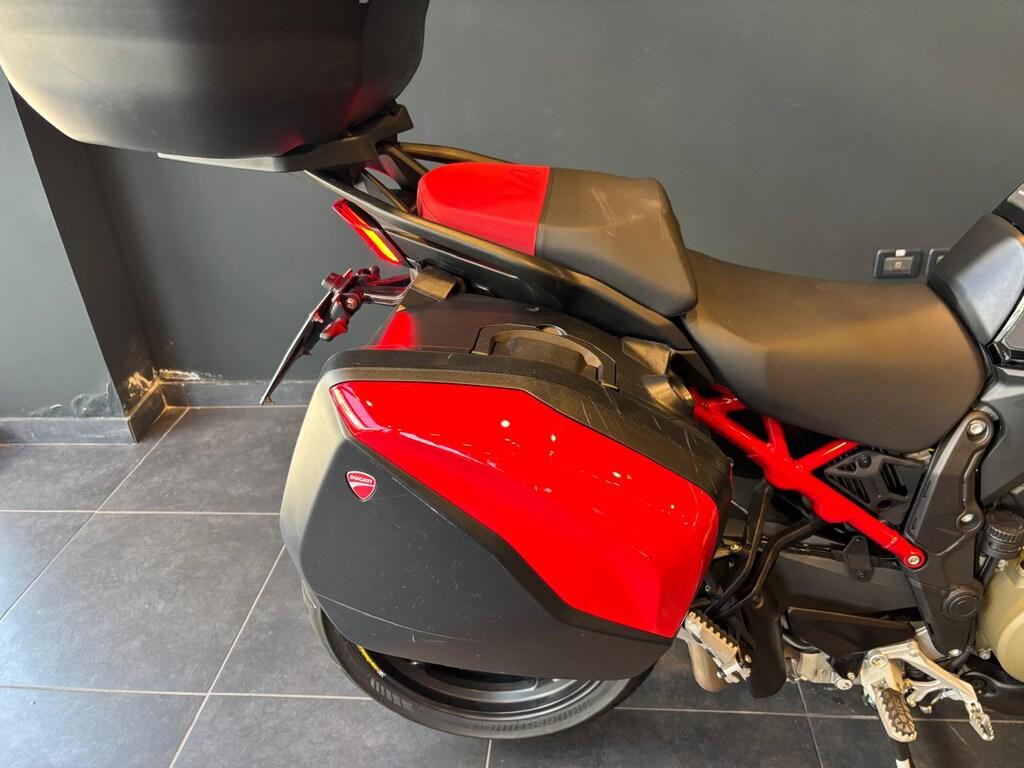 MULTISTRADA V4