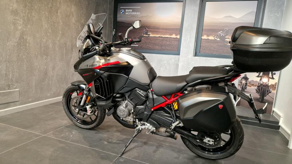 MULTISTRADA V4