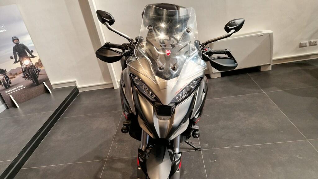 MULTISTRADA V4