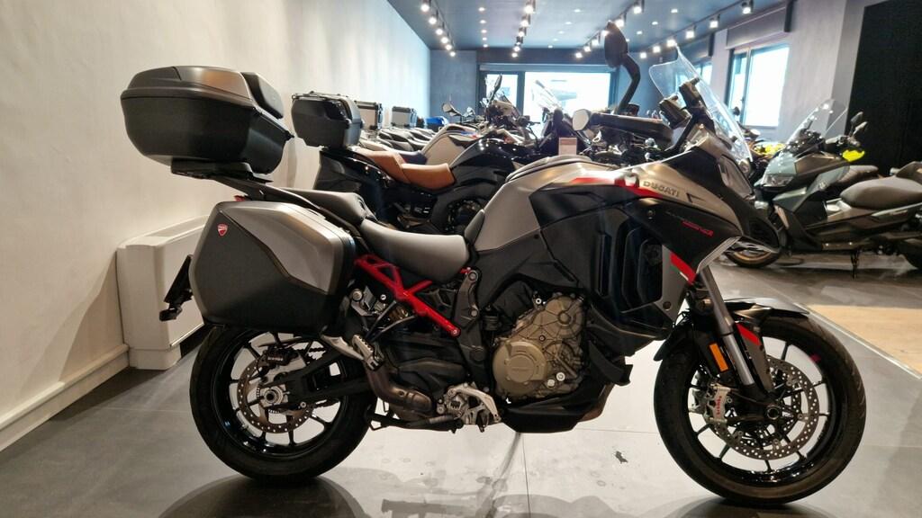 MULTISTRADA V4