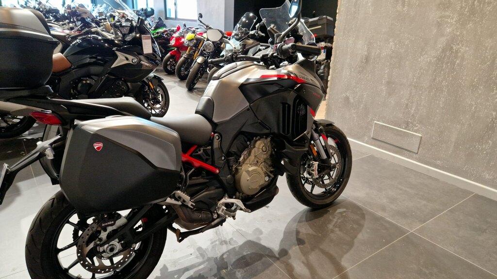 MULTISTRADA V4
