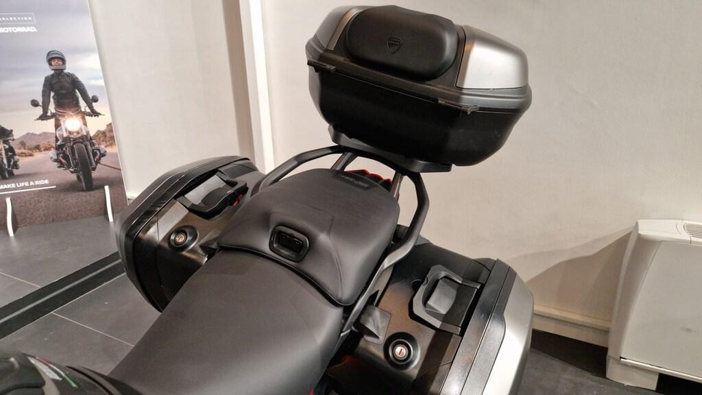 MULTISTRADA V4