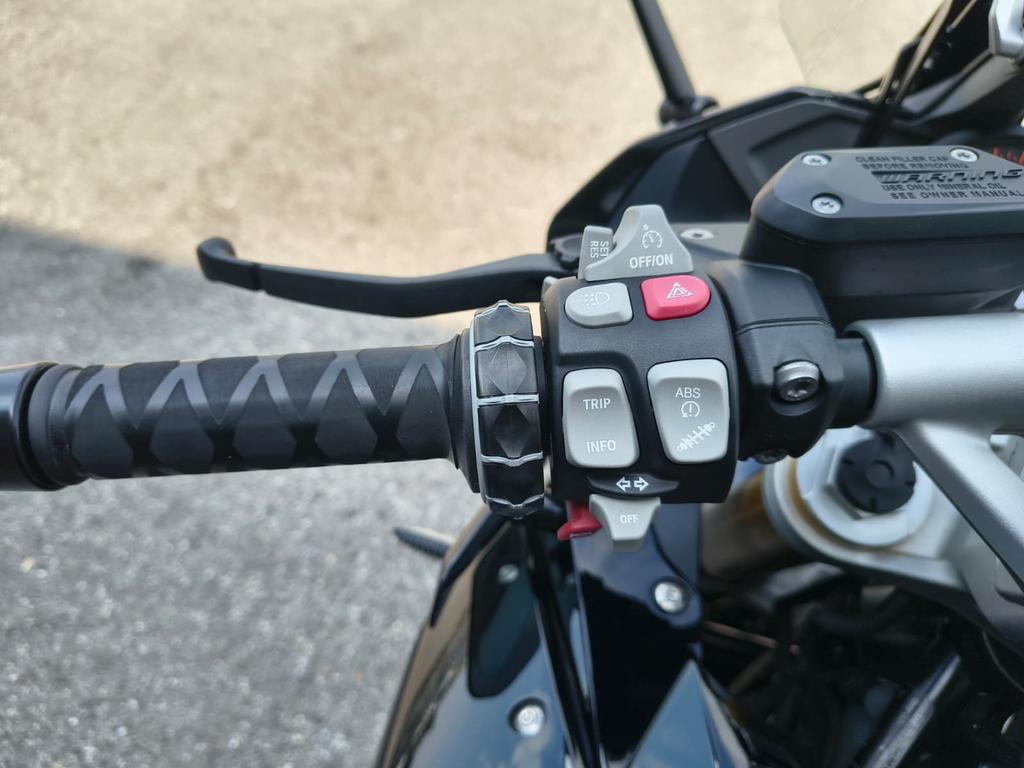 R 1200 RS