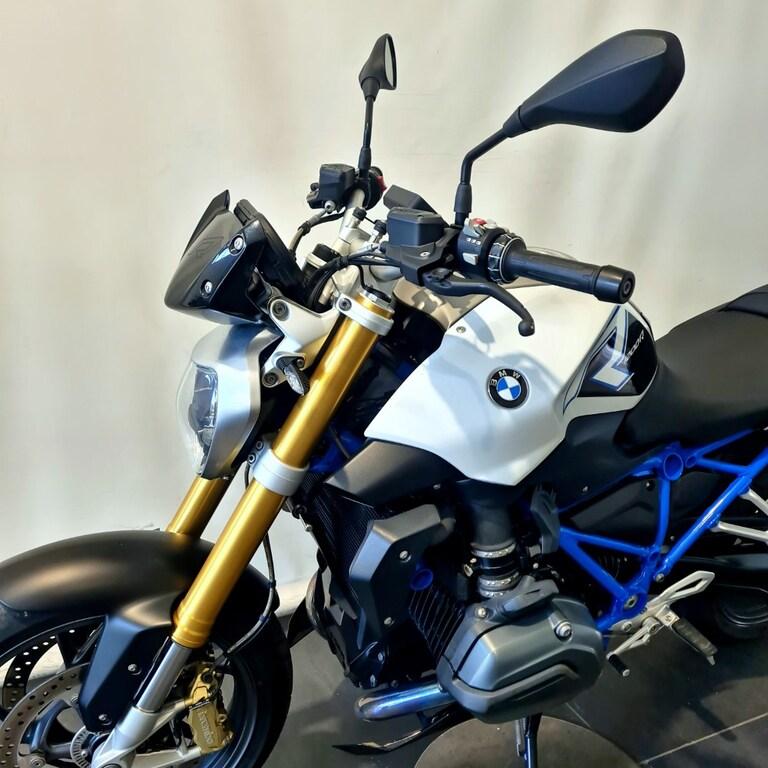 R 1200 R