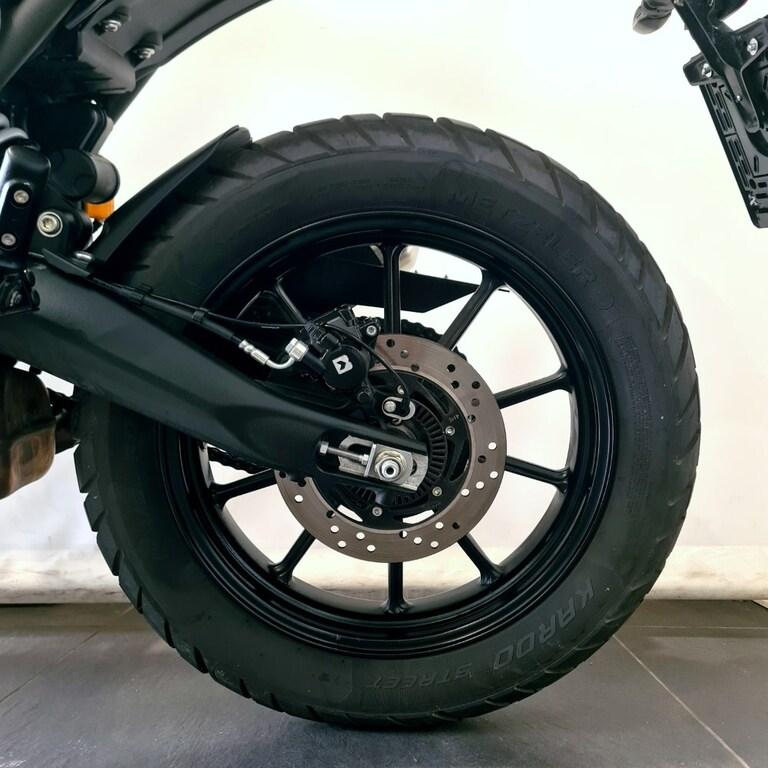 SCRAMBLER 400