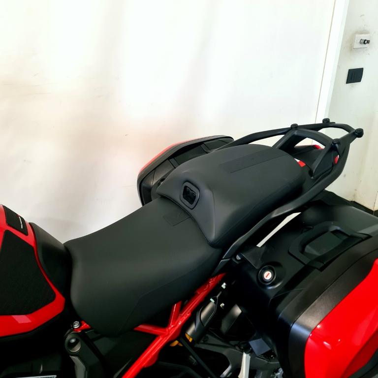 MULTISTRADA V4