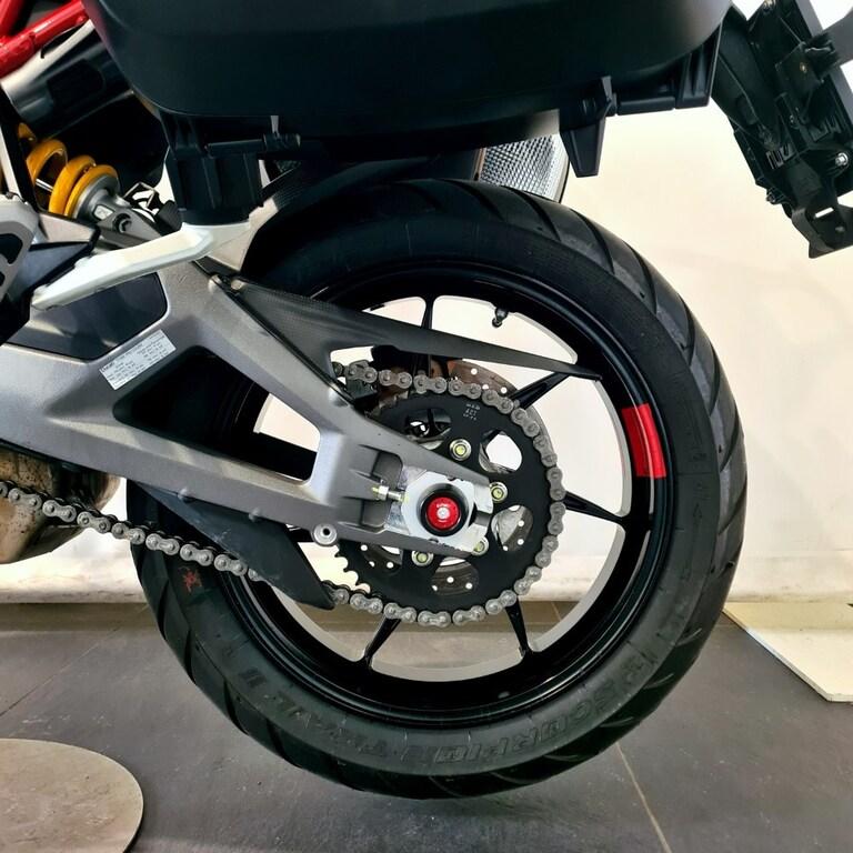MULTISTRADA V4
