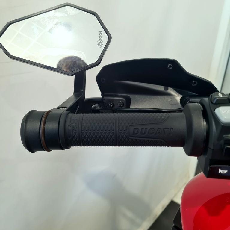 MULTISTRADA V4