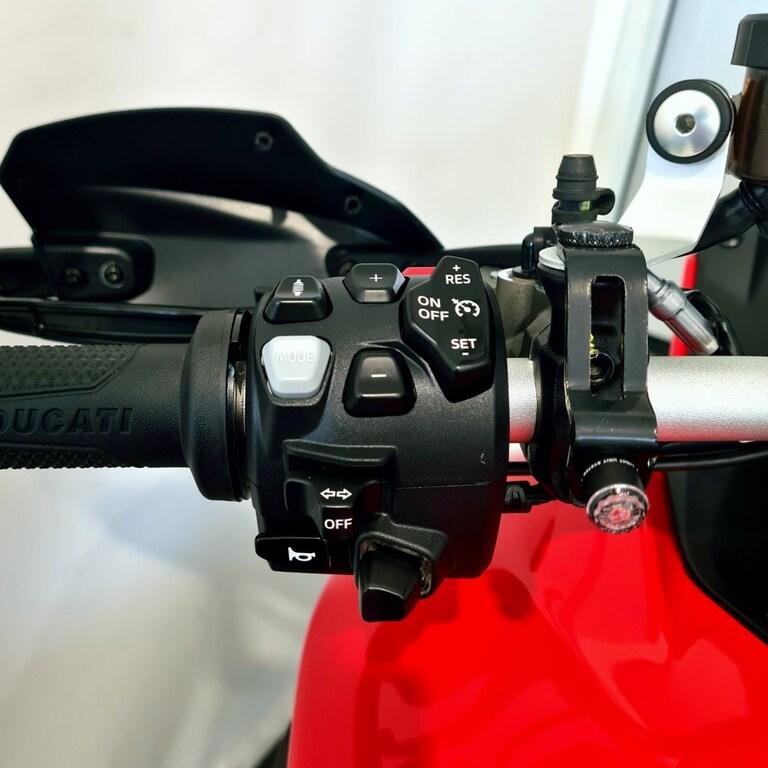 MULTISTRADA V4