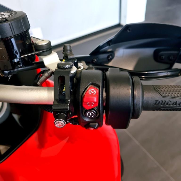 MULTISTRADA V4