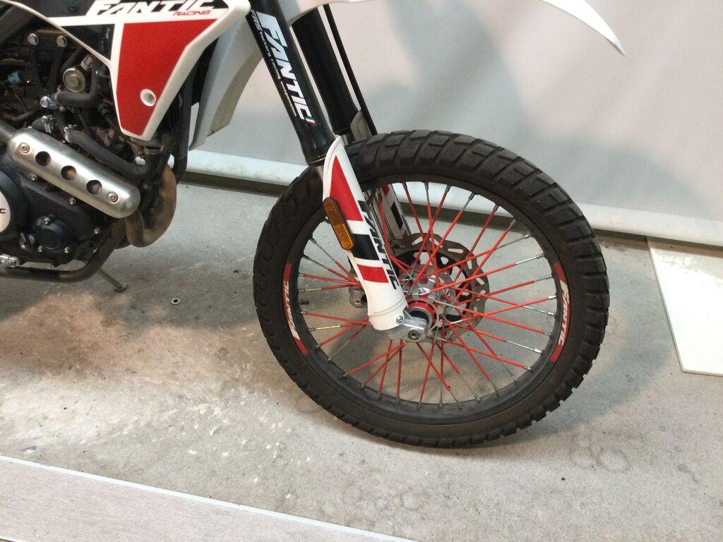 ENDURO 125