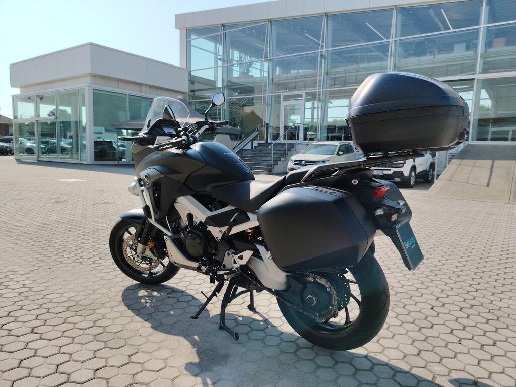 CROSSRUNNER 800