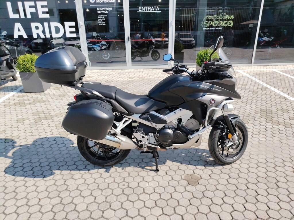 CROSSRUNNER 800