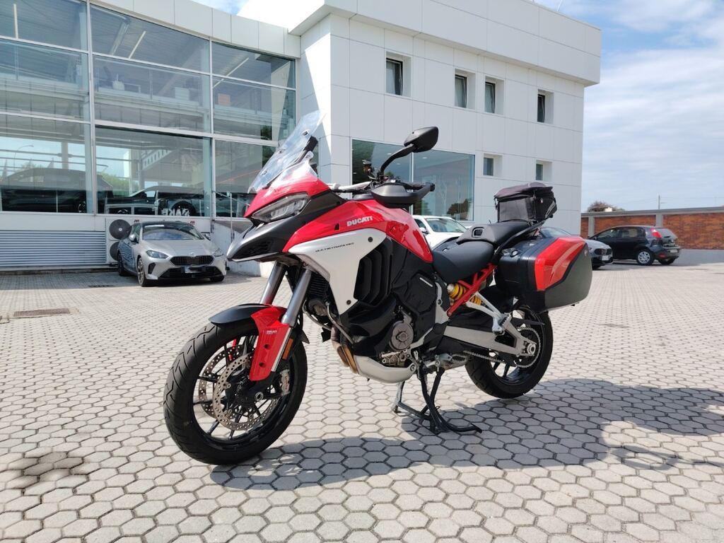 MULTISTRADA V4