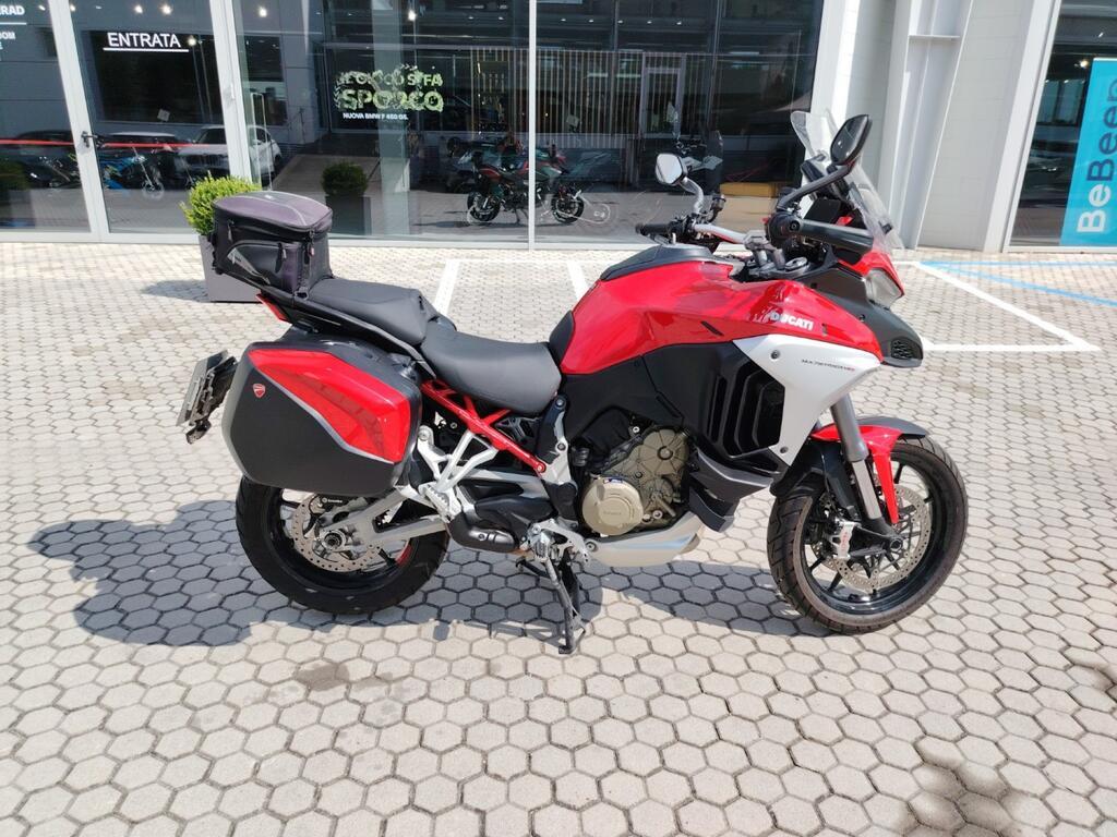 MULTISTRADA V4