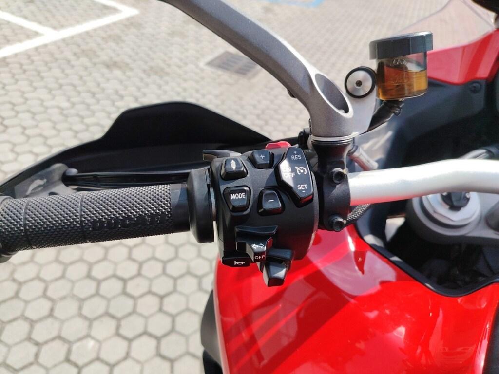 MULTISTRADA V4
