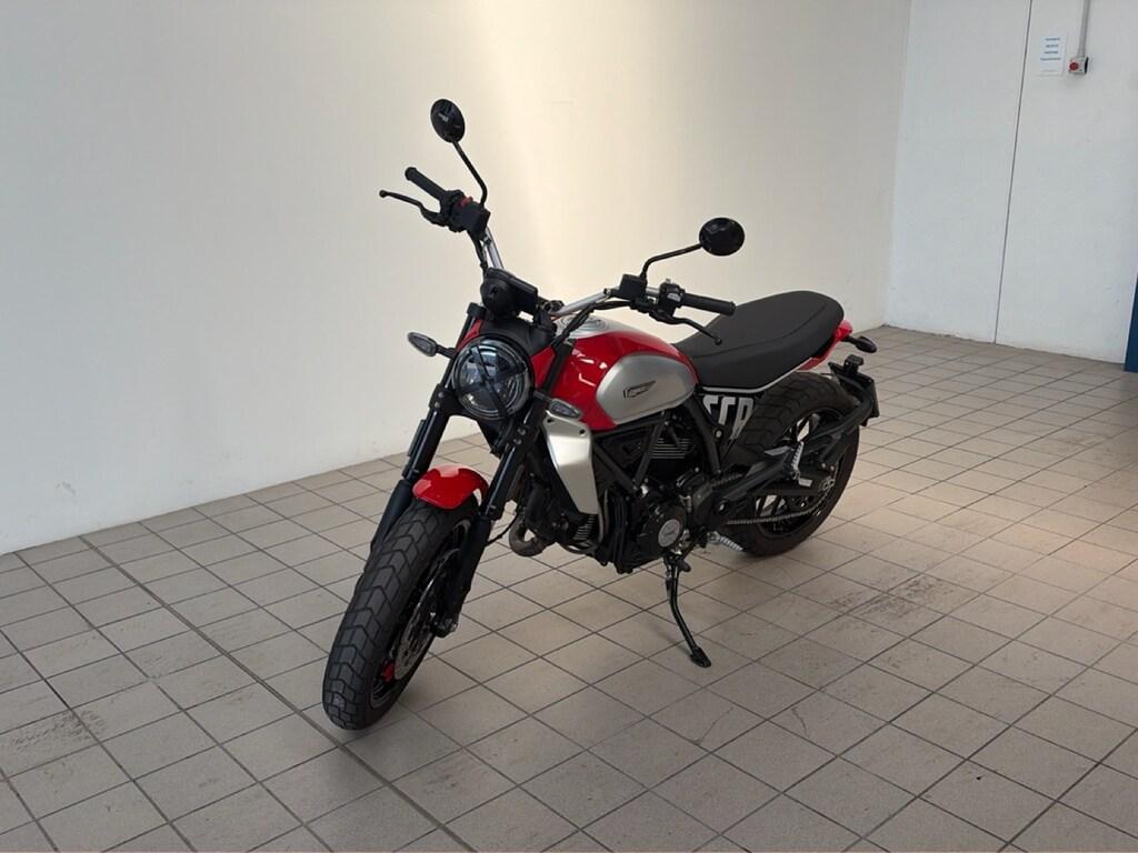 SCRAMBLER 800