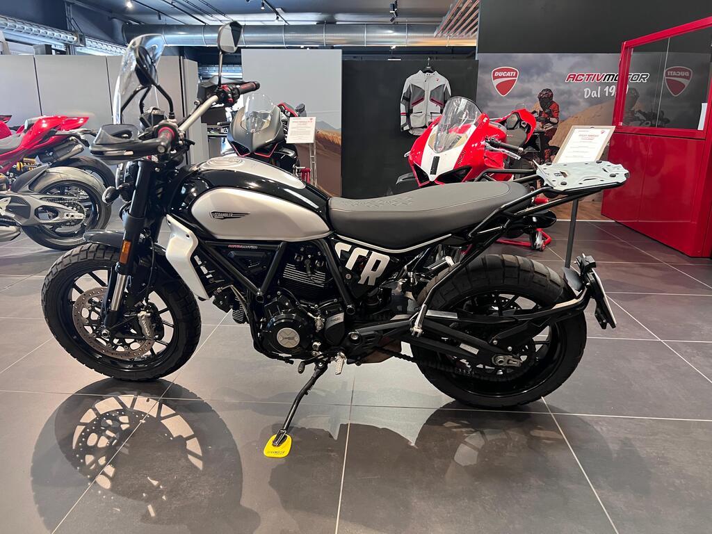 SCRAMBLER 800
