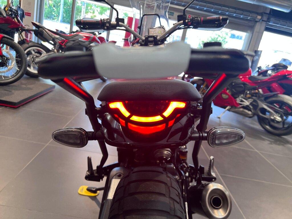 SCRAMBLER 800